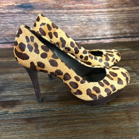 TORY BURCH Camille leopard calf hair platform pumps heels size 6.5! - Picture 5 of 8